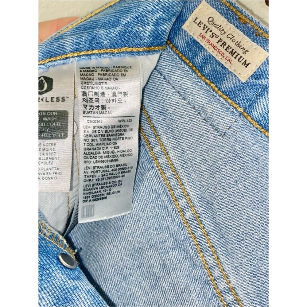 Levi's Womens 501 Original High Rise Raw Hem Cutoff Denim Shorts Light Wash 27 - Picture 8 of 8
